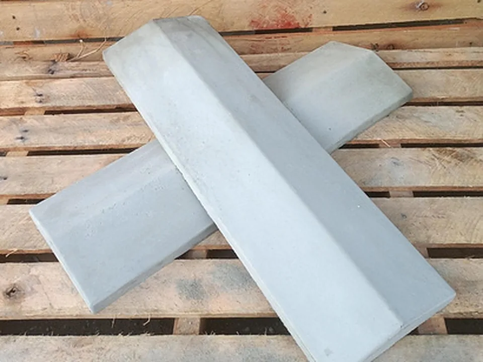 Pingadeira Chapéu / Capa de Muro / Rufo 80x19 cm: peça de concreto da linha artifícios de concreto Art Terra