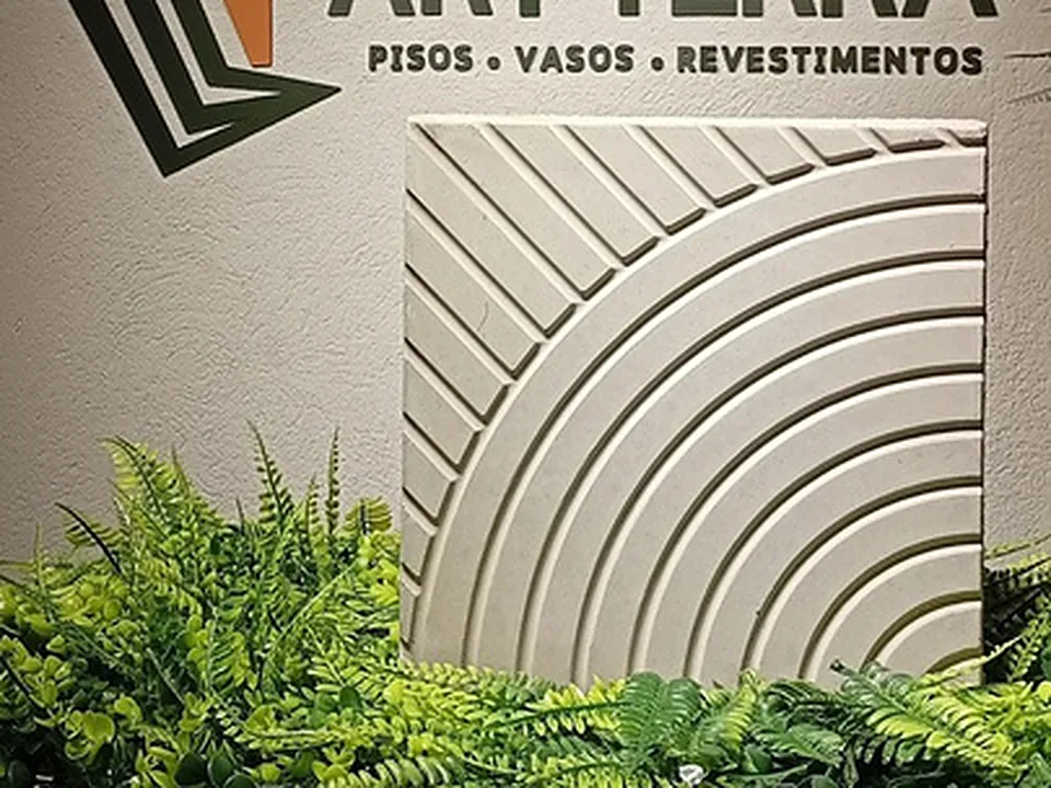 Piso Calçada Andorinha 33x33x2,5: peça de concreto da linha pisos Art Terra