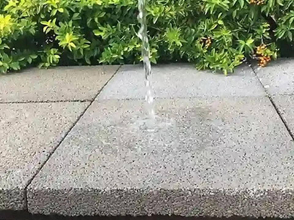Piso Drenante 50x50x3: peça de concreto da linha pisos Art Terra